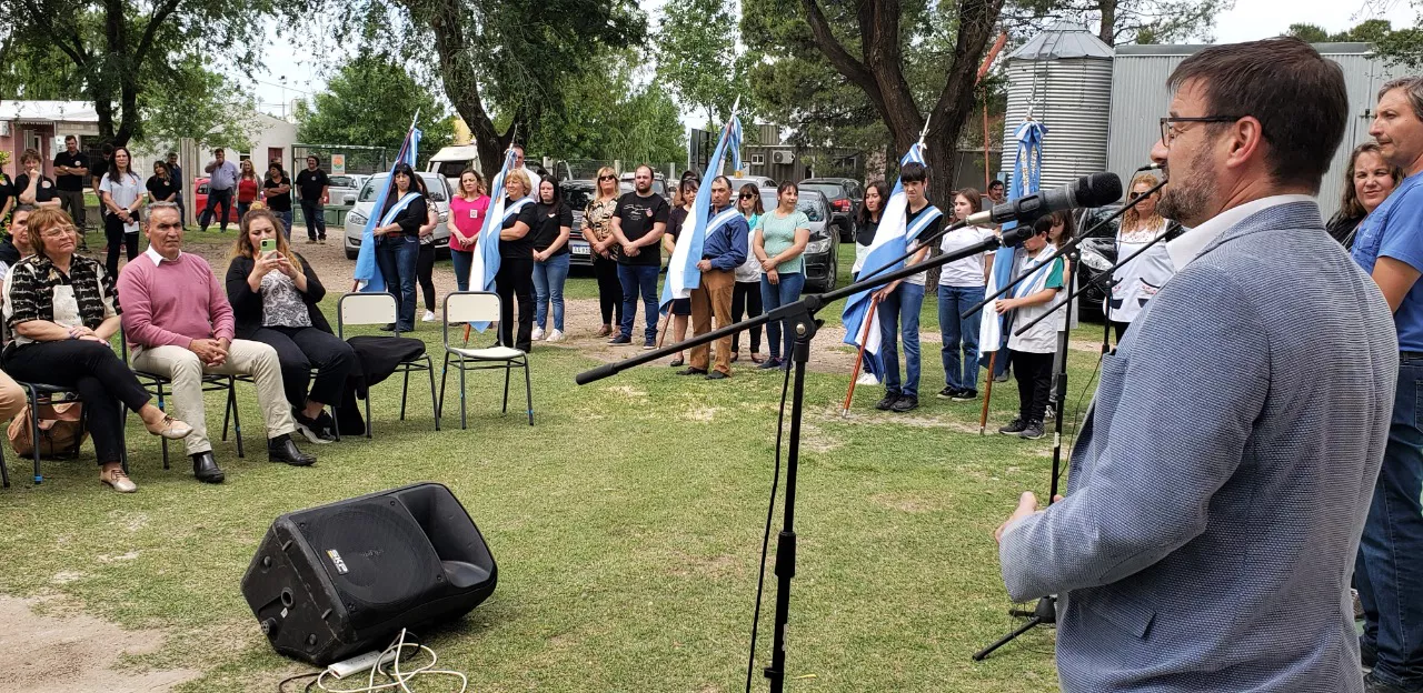 427810_whatsapp-image-2022-10-29-at-20.48.00--1-