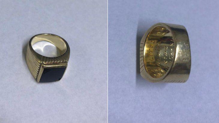 la-madre-del-enfermero-profugo-entrego-el-anillo-del-expresidente