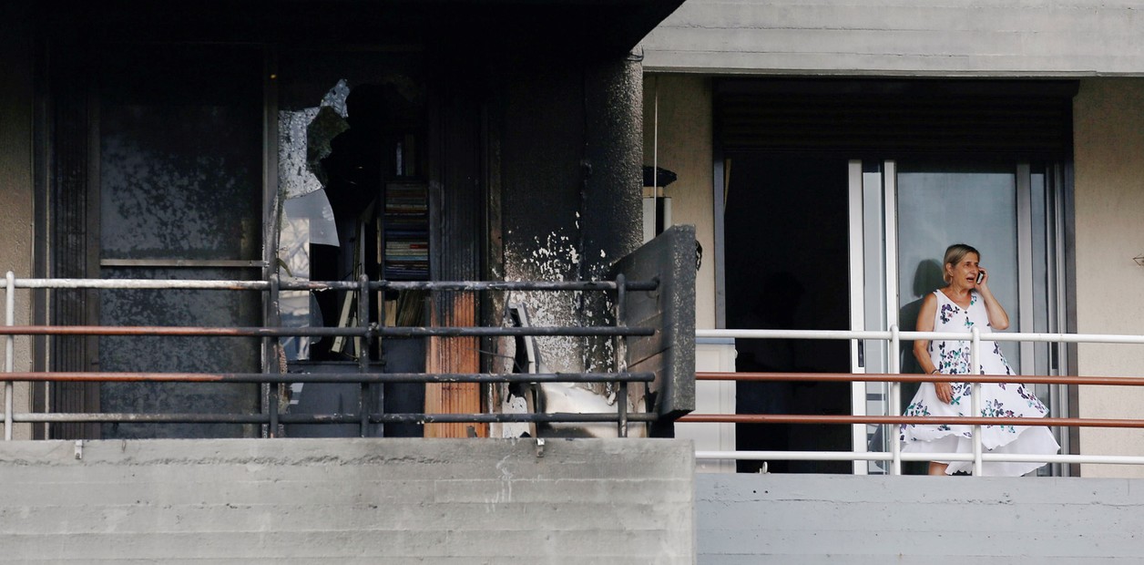 B1l27hNEX_1256x620__1