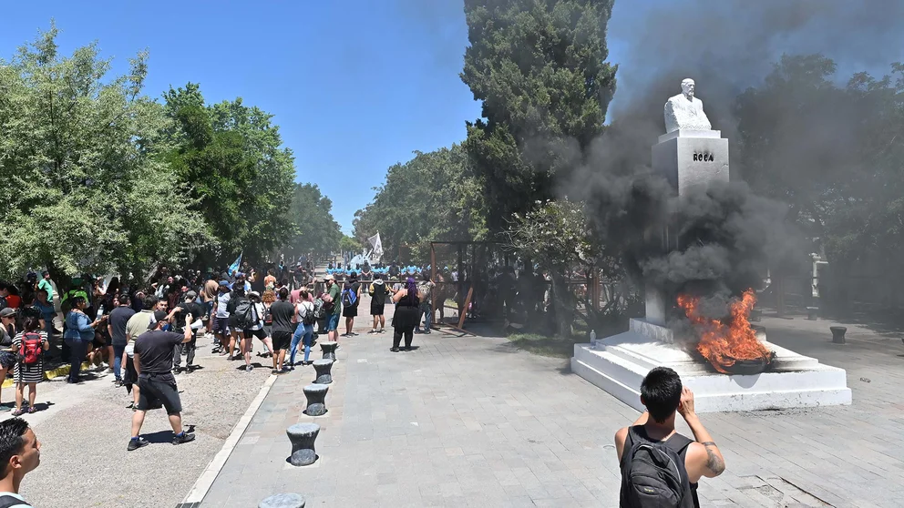 LZTEWMQUNRBIRCVOQS37CEBOEQ