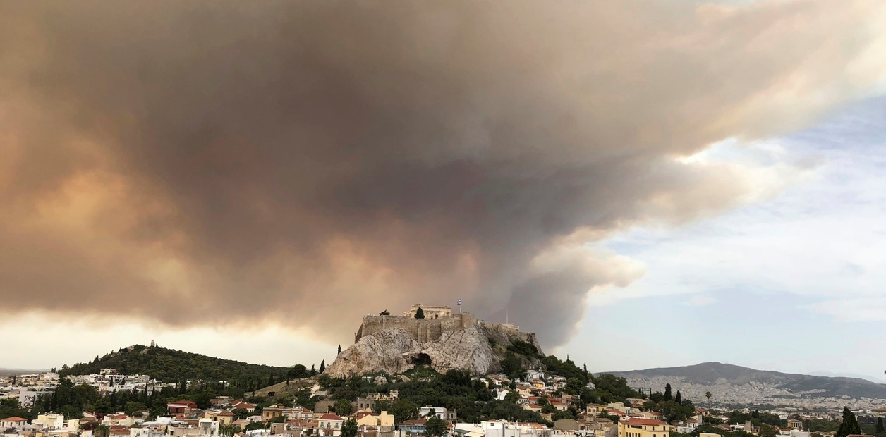 HyiEEhVEQ_1256x620__1