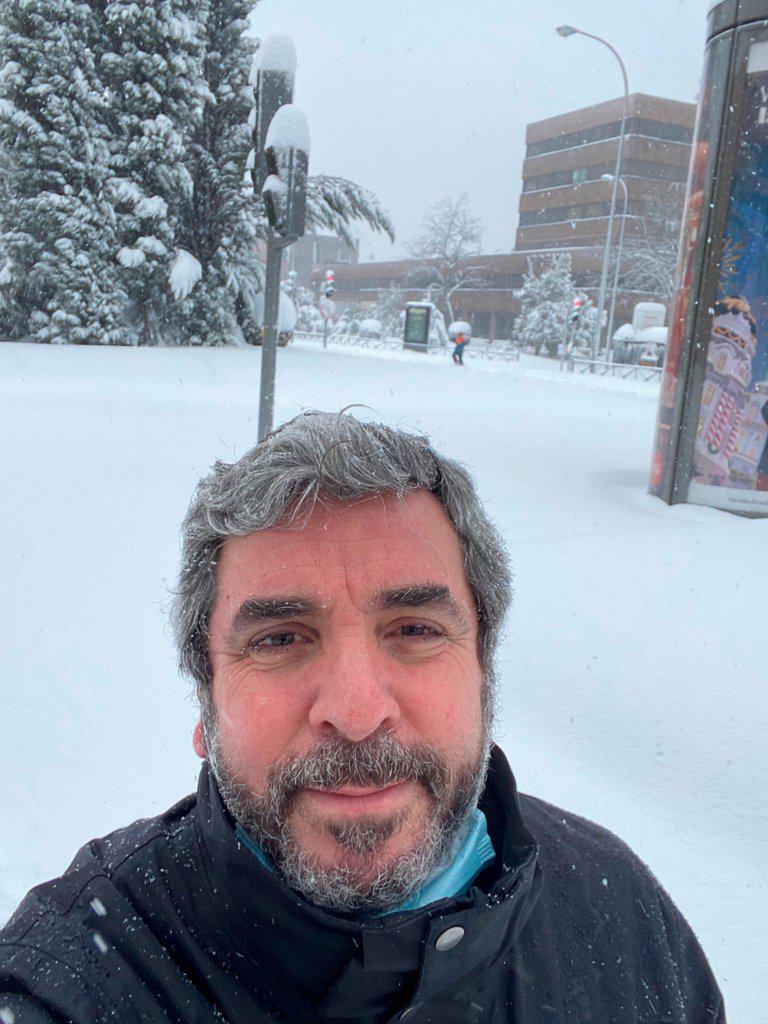 F37NWUXENJBB7DWHXS525CATBE