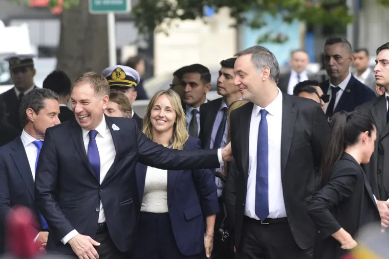 diego-santilli-y-manuel-adorni