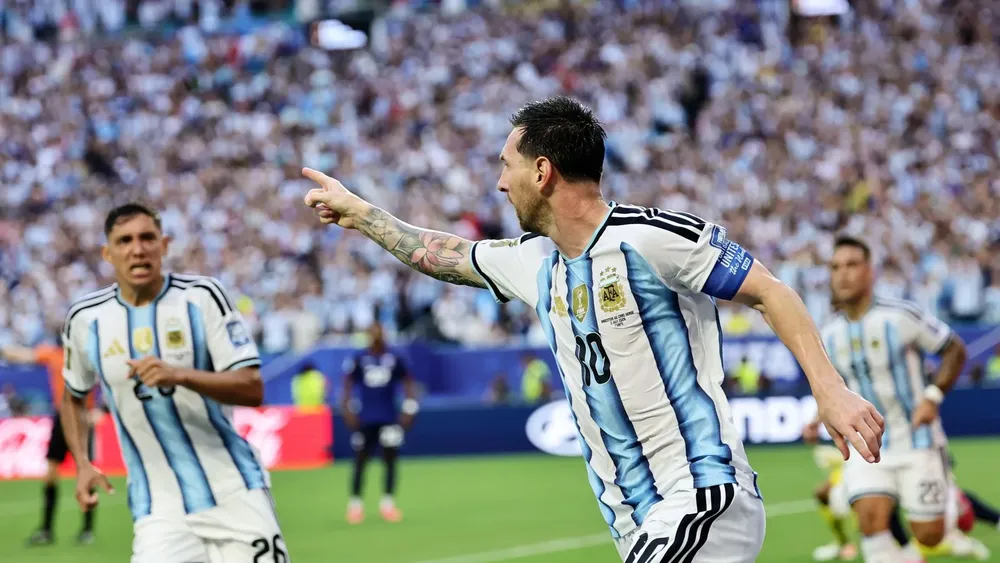 el-festejo-messi-marcar-el-1-0-argentina-cabo-verde