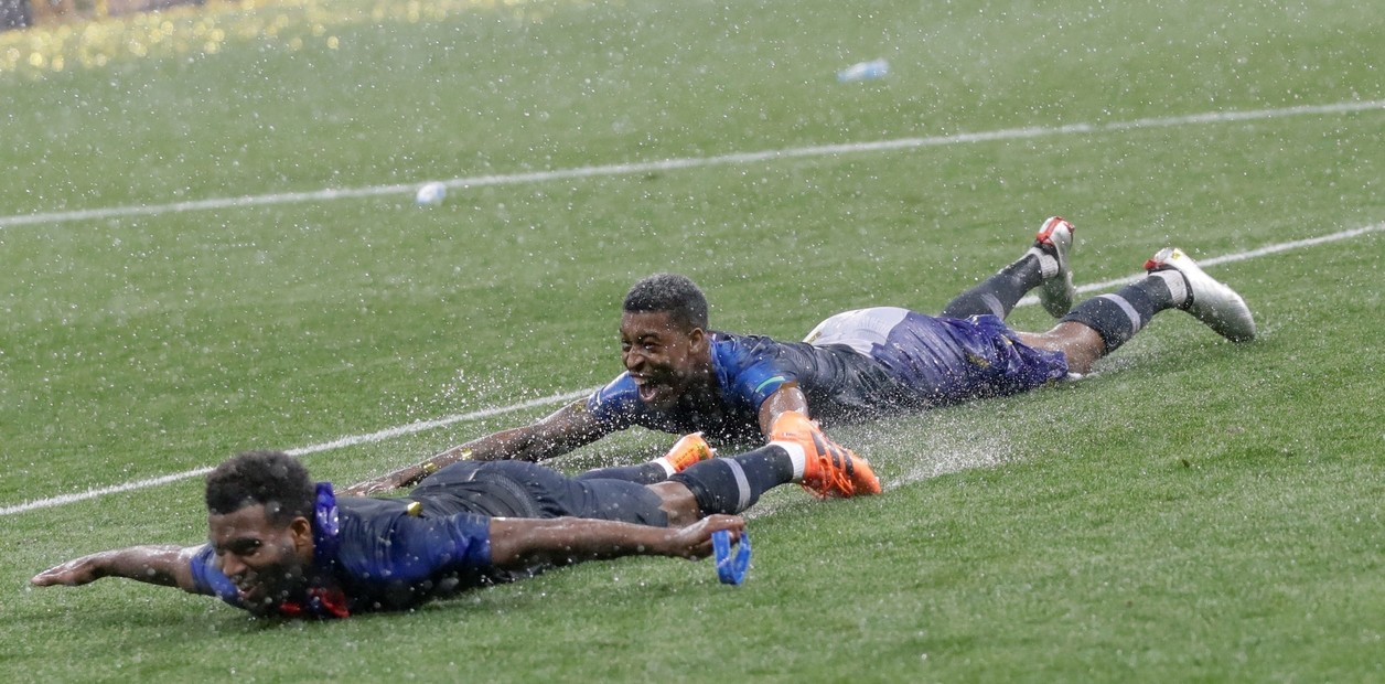 By7DFbYQQ_1256x620__2