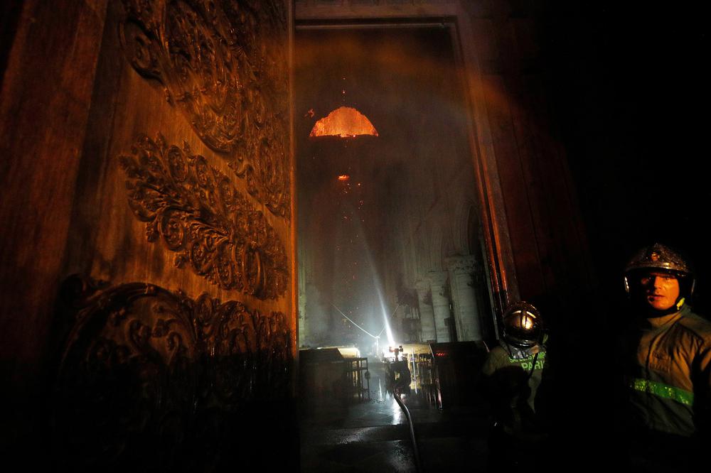 Incendio-catedral-de-Notre-Dame-Paris-Francia-68