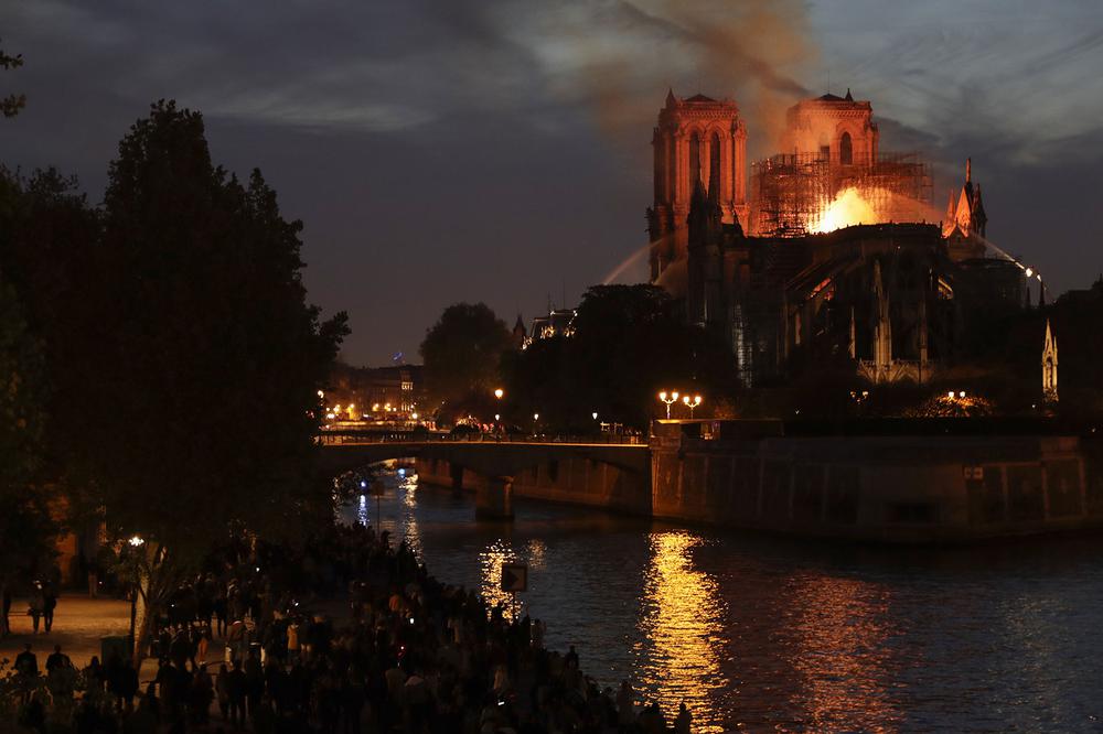 Incendio-catedral-de-Notre-Dame-Paris-Francia-57