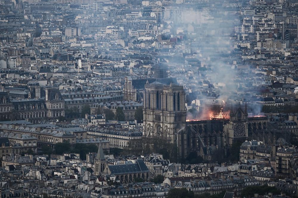 Incendio-catedral-de-Notre-Dame-Paris-Francia-44