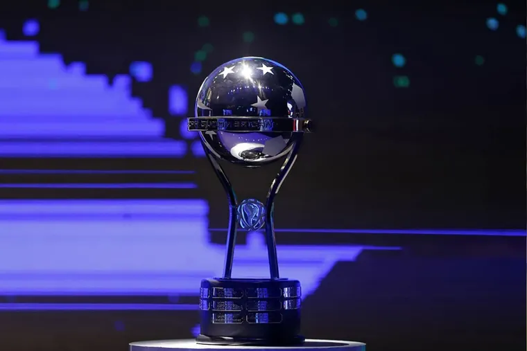 copa-sudamericana-trofeo