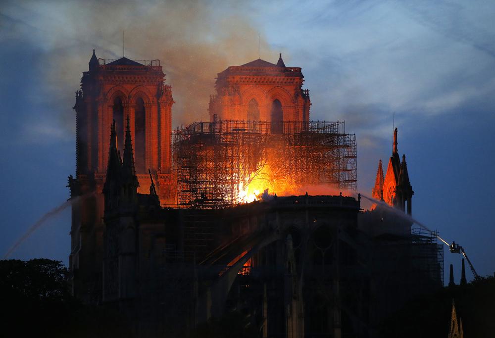 Incendio-catedral-de-Notre-Dame-Paris-Francia-55