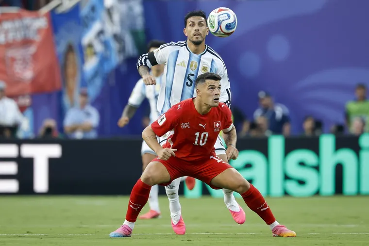 leandro-paredes-y-granit-xhaka