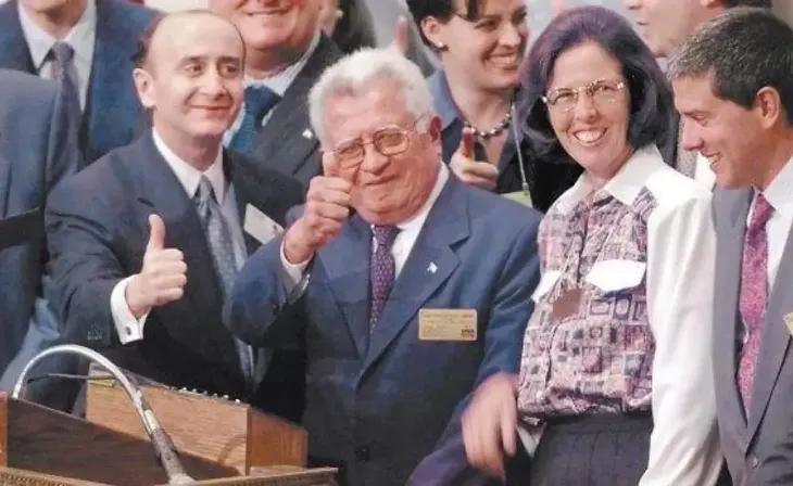 gregorio-perez-compancwebp