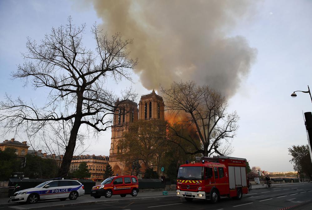 Incendio-catedral-de-Notre-Dame-Paris-Francia-54