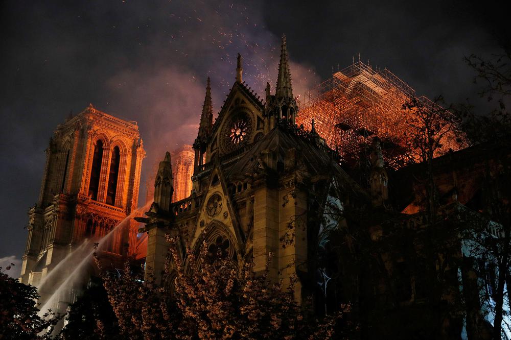 Incendio-catedral-de-Notre-Dame-Paris-Francia-67
