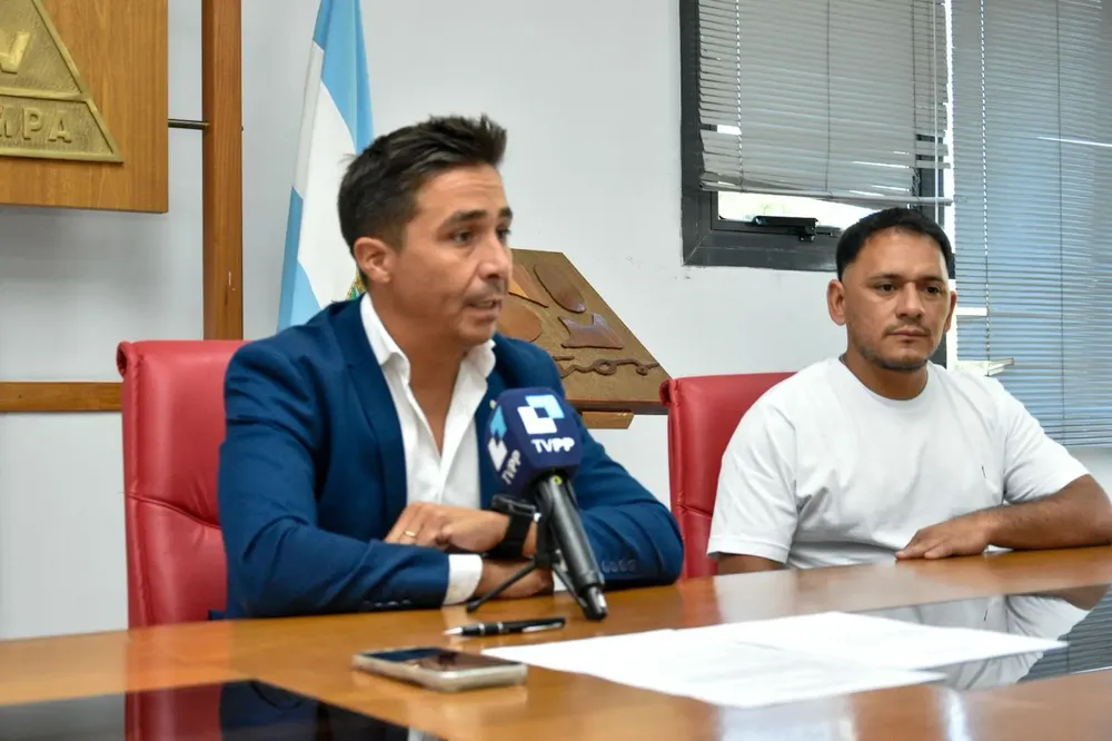 187159_whatsapp-image-2025-12-18-at-12.37.25--3-