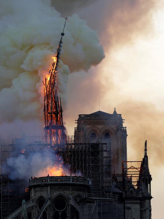 Incendio-catedral-de-Notre-Dame-Paris-Francia-65