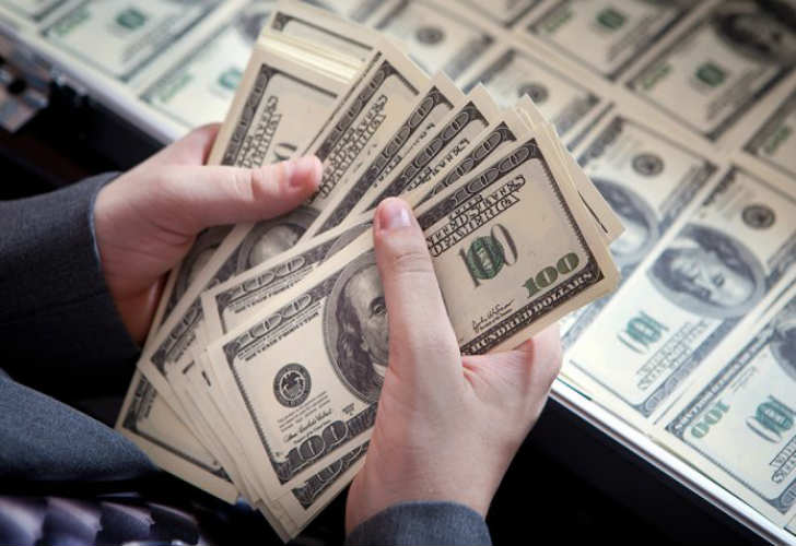 Dolares-Dolares-Dolares-1458000827