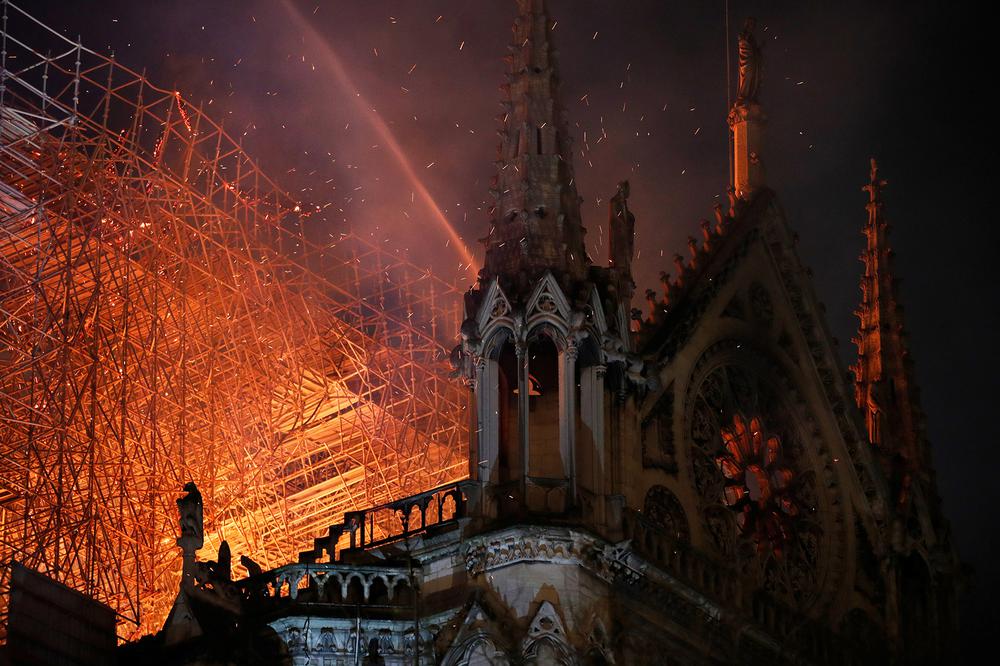 Incendio-catedral-de-Notre-Dame-Paris-Francia-66