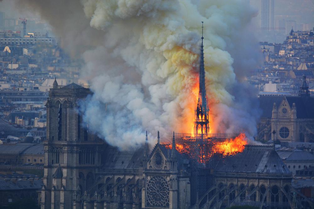 Incendio-catedral-de-Notre-Dame-Paris-Francia-49