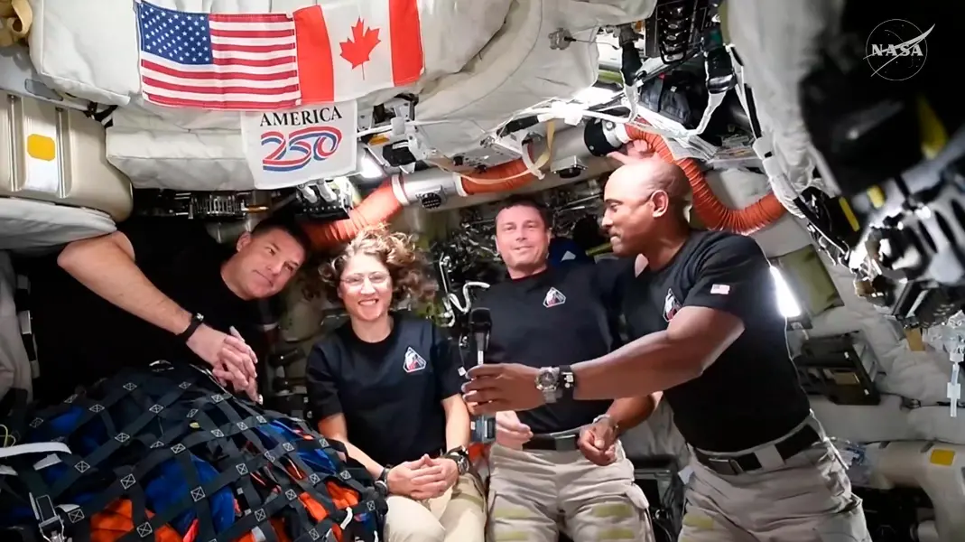 astronautas-artemis-2-rueda-de-prensa_50317012_20260406224314